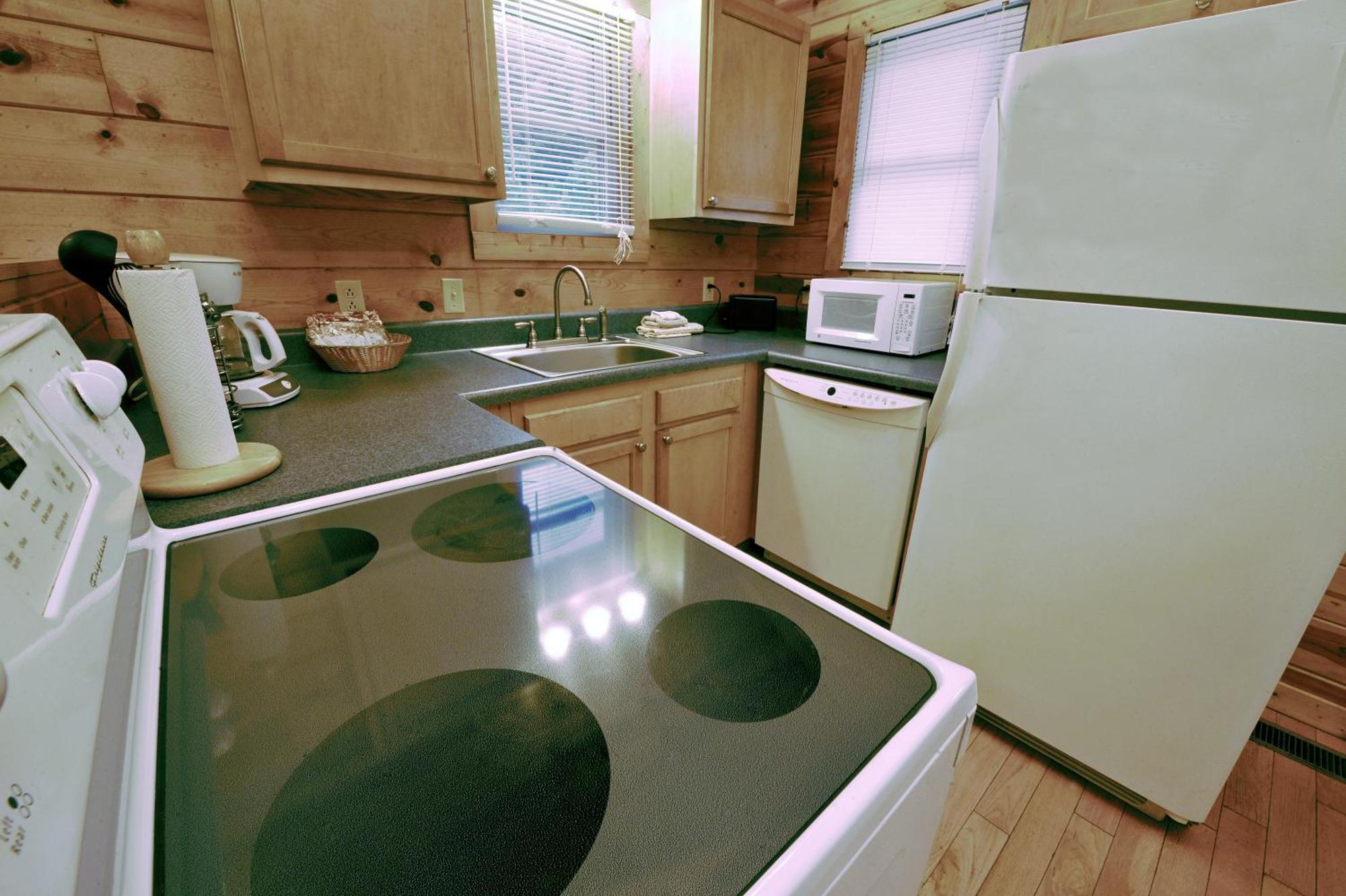 The Cabins At Pine Haven - Beckley Beaver Екстер'єр фото