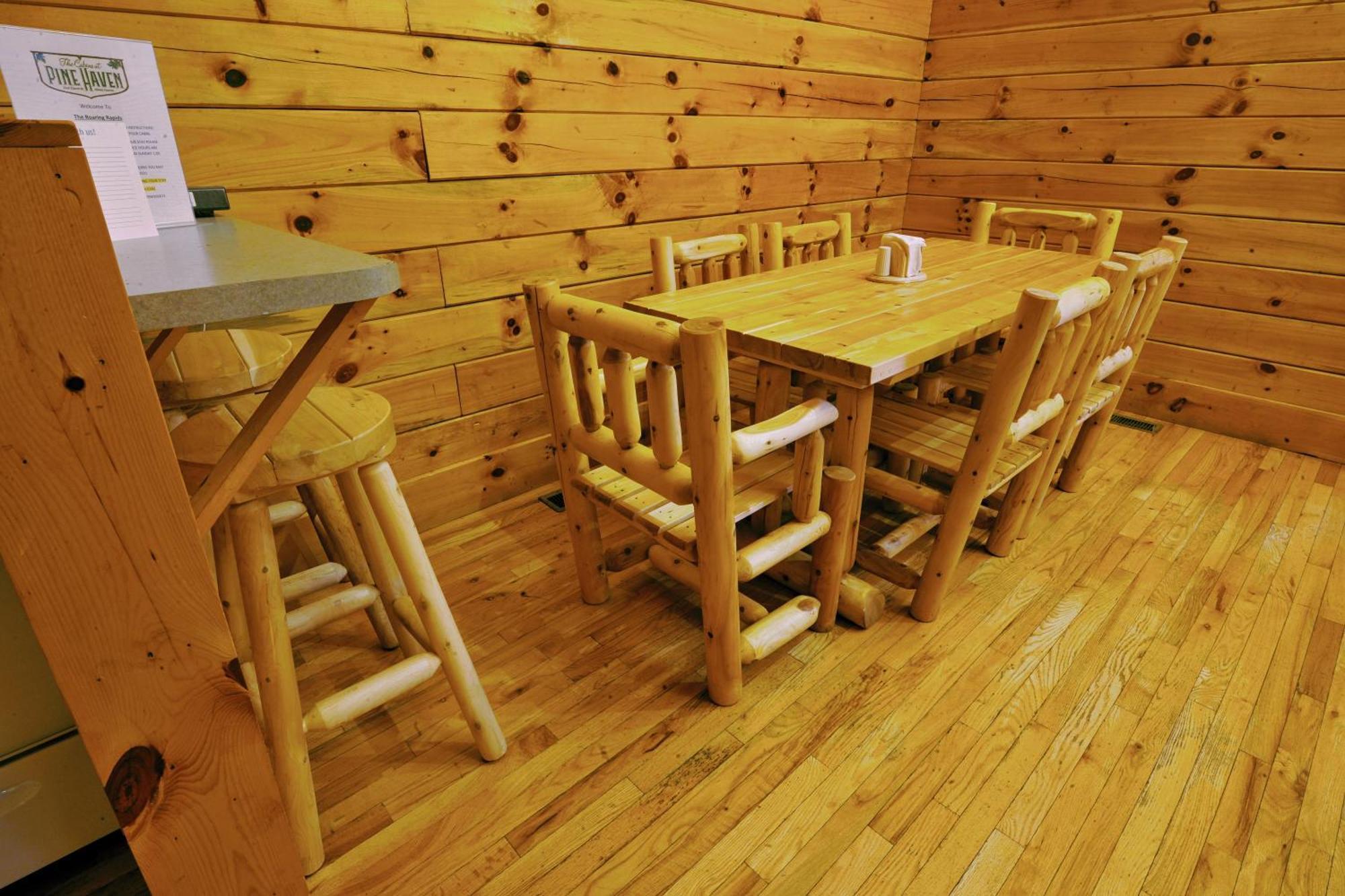 The Cabins At Pine Haven - Beckley Beaver Екстер'єр фото